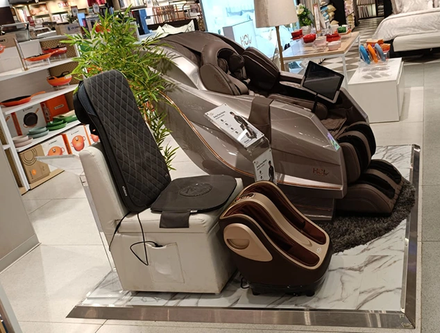 Mumbai showroom gallery
