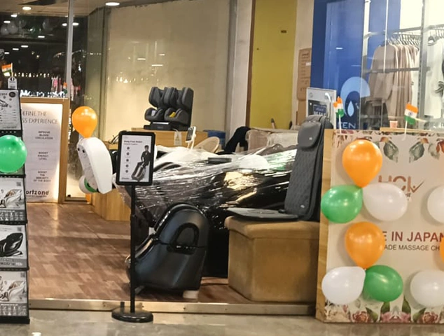 Noida showroom gallery