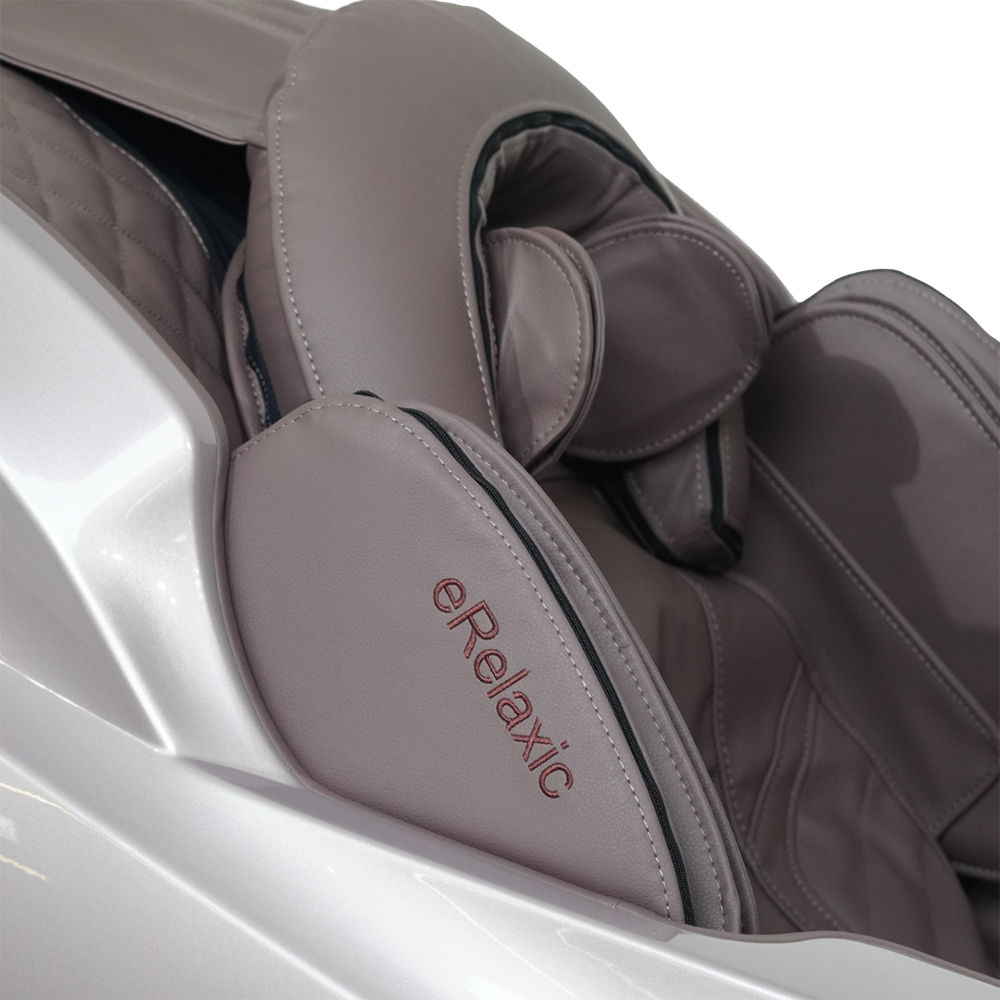 HCI eRelaxic Pro 5D Massage Chair - image 3
