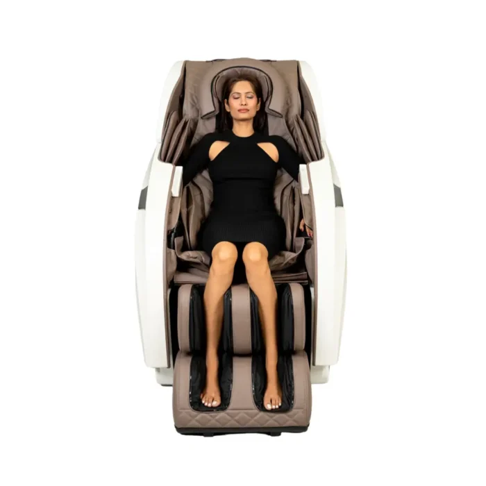 eRelaxic robotic massage chair